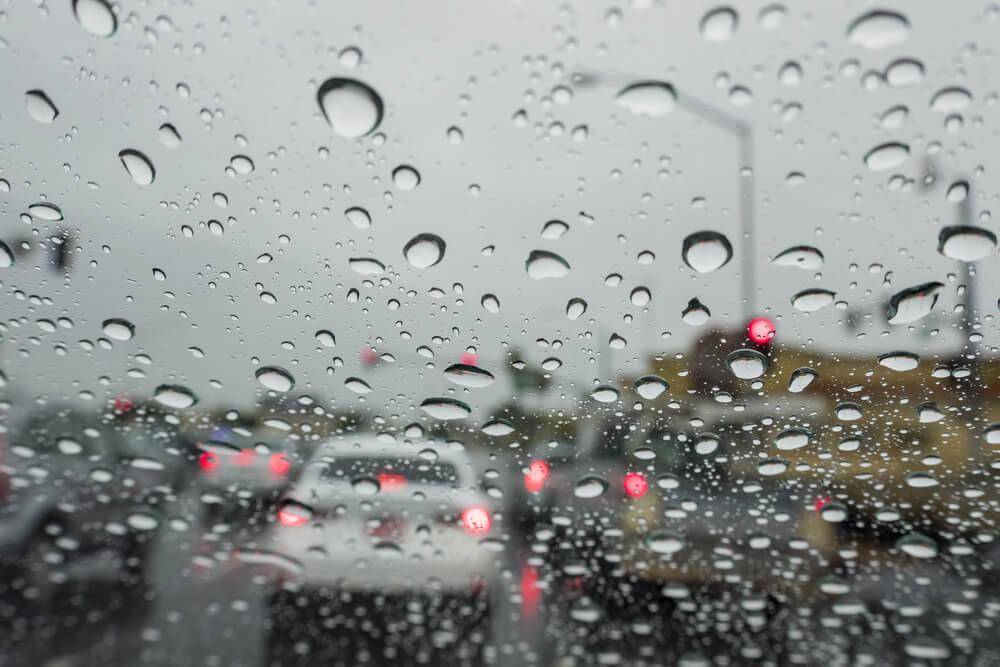 Rain and fog pose risks for drivers and pedestrians, PSD says