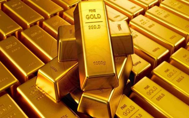Gold notches 4% weekly gain as record run continues
