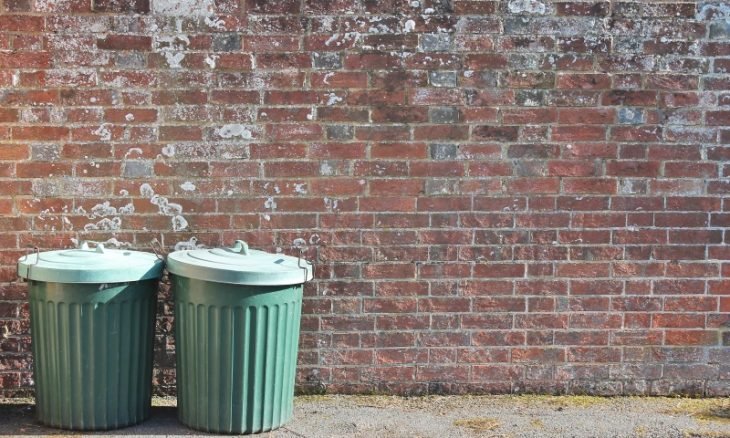 شركة كندية تطلق أسماء عربية على سلال نفايات ثم تسحبها وتعتذر