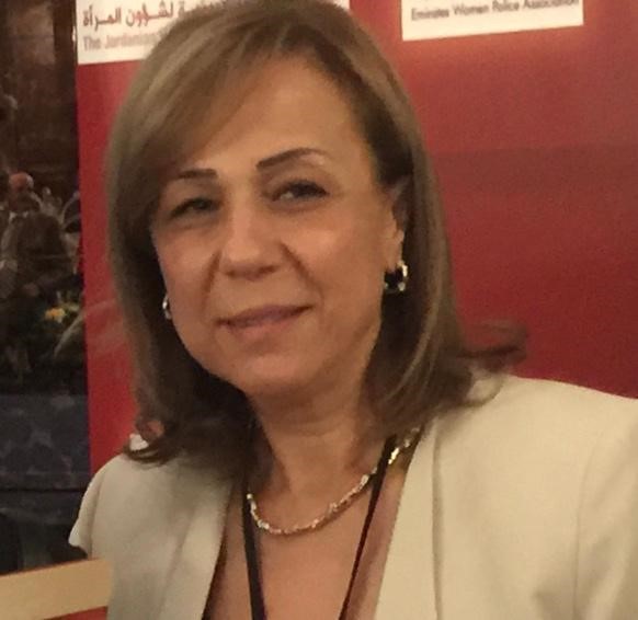 خبيرة النوع الاجتماعي والتمكين الاقتصادي إنصاف دعاس تتحدث عن تجربتها الريادية والمهنية لطلبة الجامعة الهاشمية