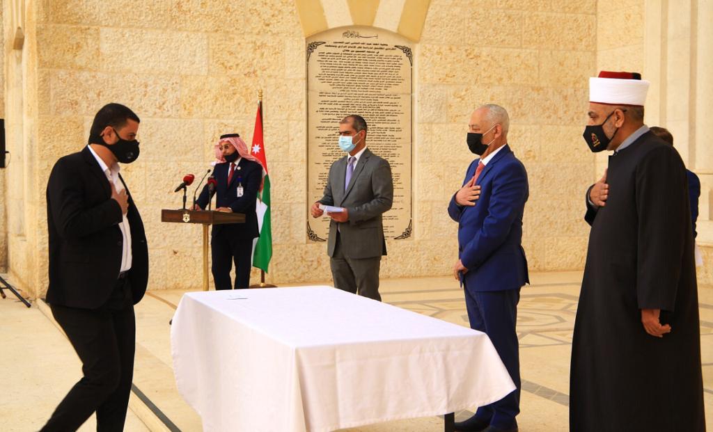 العيسوي يسلّم 31 إماماً وواعظاً المكرمة الملكية للمُقبلين على الزواج