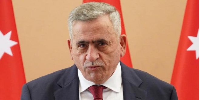 عبيدات يقدم استقالته