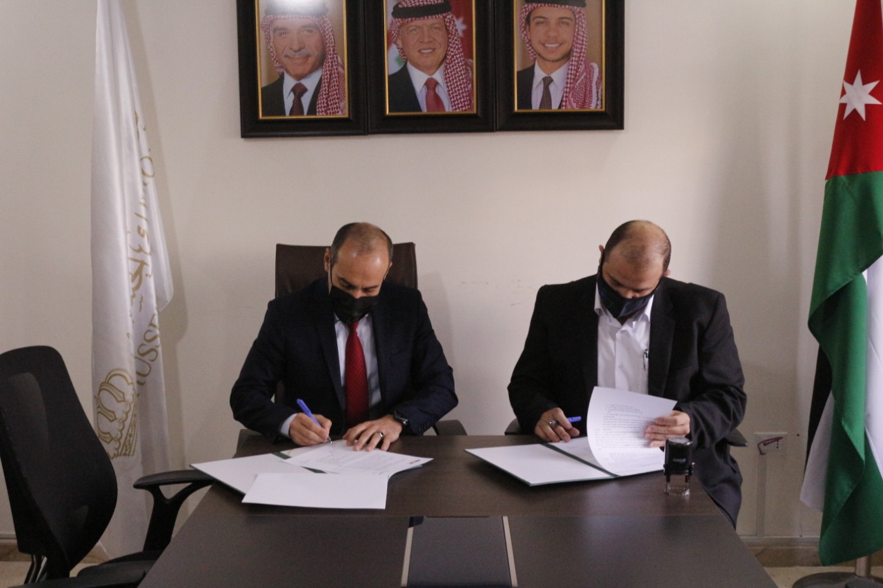 معهد العناية بصحة الأسرة يوقع اتفاقية لخدمة ذوي الإعاقة السمعية