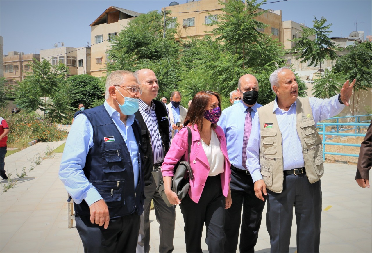 نادي روتاري عمان- بترا يتبرع لإعادة تأهيل أنظمة المياه في مدارس تابعة للأونروا في الأردن