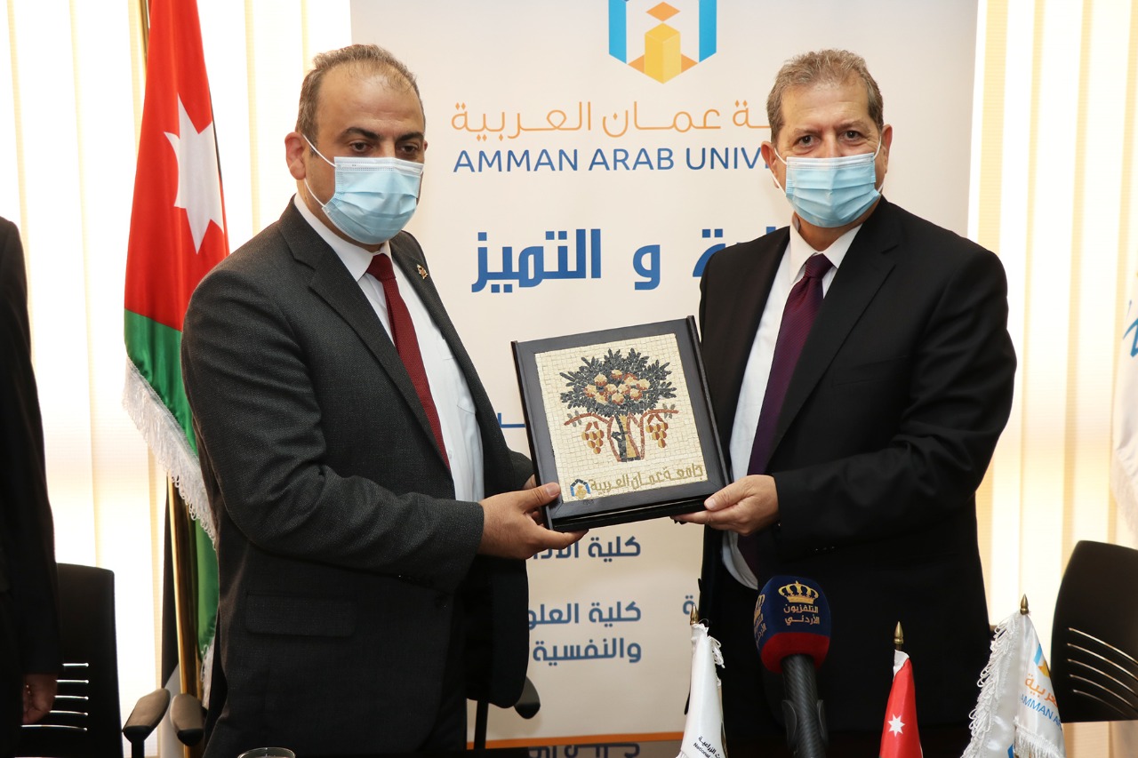 مذكرة تعاون بين البحوث الزراعية و "عمان العربية"