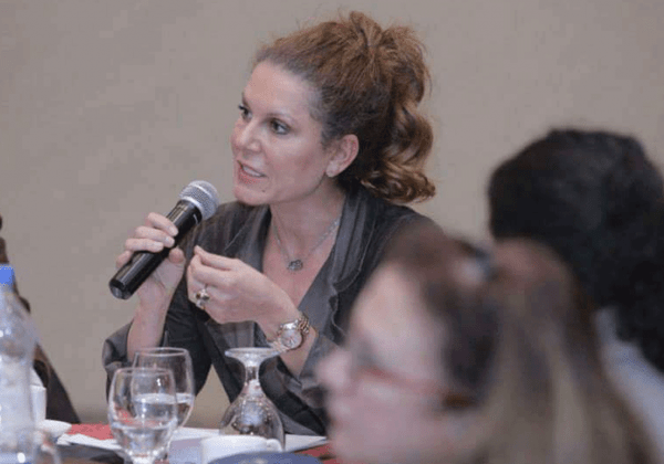 الخضرا  تقدم إستقالتها من اللجنة الملكية لتحديث المنظومة السياسية ... والرفاعي يوضح