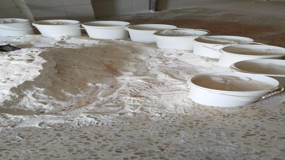 ضبط أطنان من مواد التنظيف غير صالحة للاستخدام 