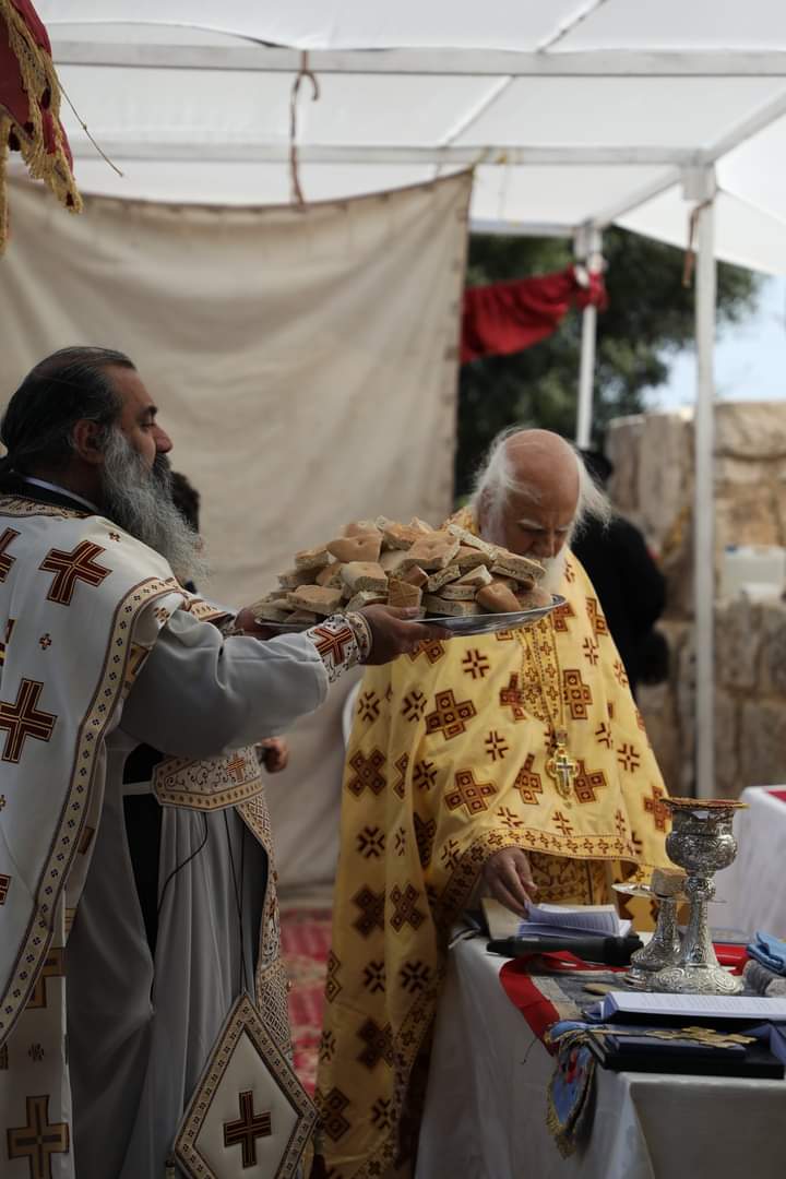 الكنيسة الأرثوذكسية تقيم قداساً إحتفالياً في موقع مار إلياس الأثري