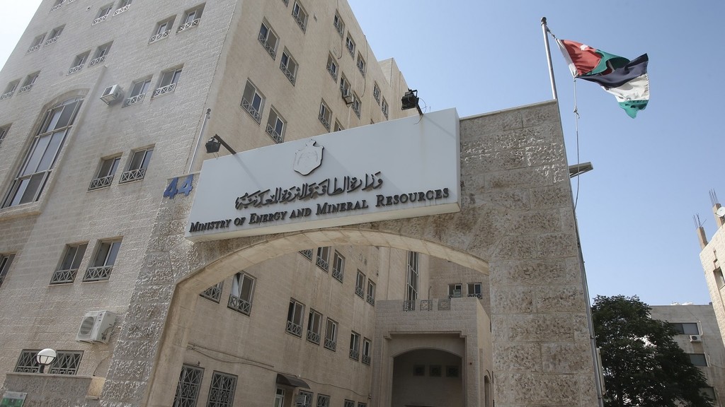 بدء توزيع فواتير الكهرباء بالتعرفة الجديدة اليوم