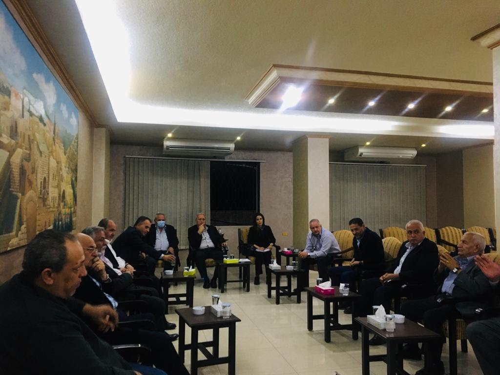 أهالي الفحيص : خطة " لافارج " لإعادة تنظيم وتأهيل الاراضي مجحفة ... بيان