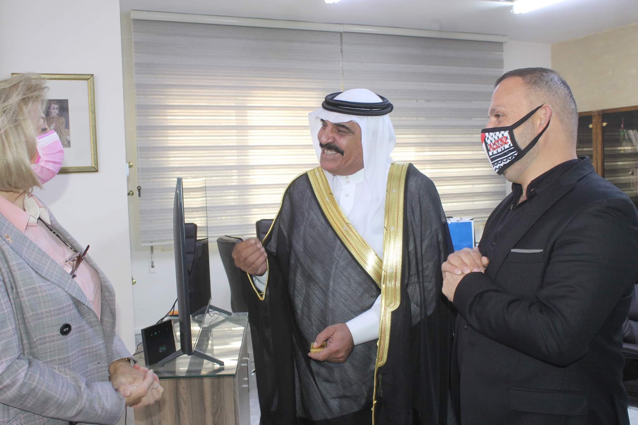 العدوان يبارك للدكتورة النجار الثقة الملكية