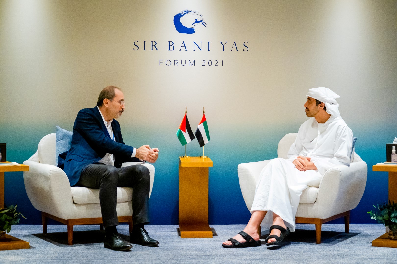 Safadi holds talks with Foreign Ministers at UAE's 12th Sir Bani Yas Forum