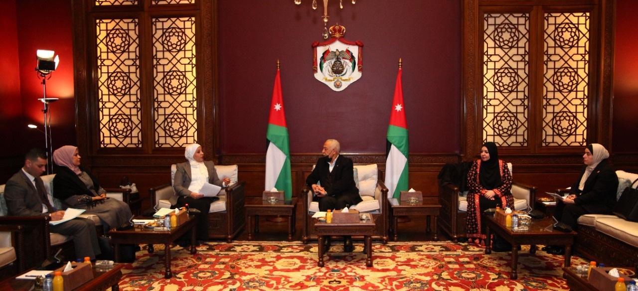 العيسوي يلتقي لجنة المرأة وشؤون الأسرة النيابية