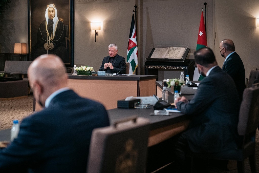 King stresses role of trade sector in the national economy’s growth and job creation