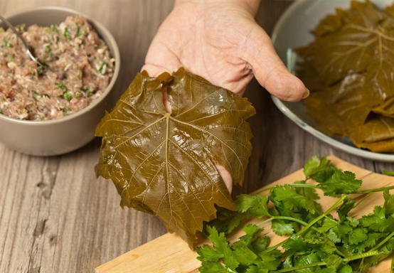 جنون الاسعار ..كيلو ورق العنب بـ 23 ديناراً !