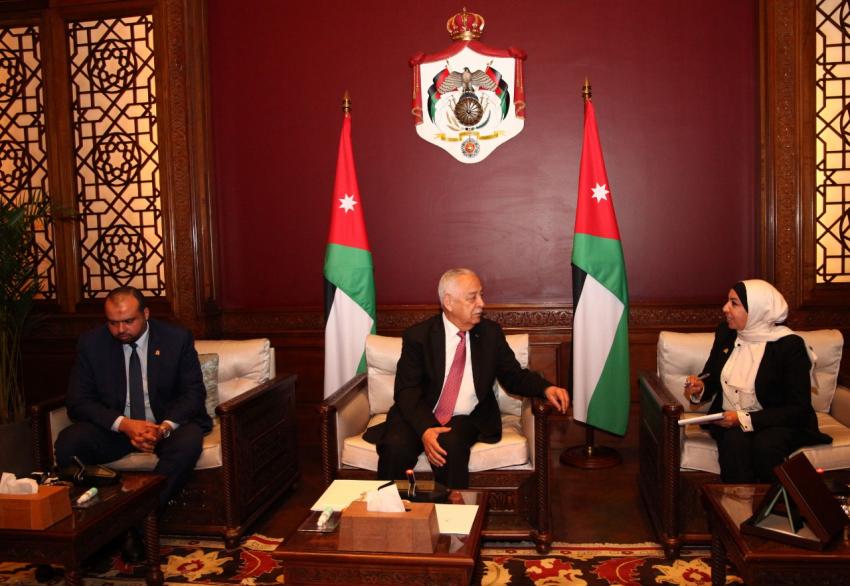 العيسوي يلتقي طلبة من جامعة اليرموك