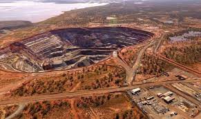 "جولد فيلدز" تصبح رابع أكبر منتجي الذهب في العالم بعد صفقة شراء شركة كندية