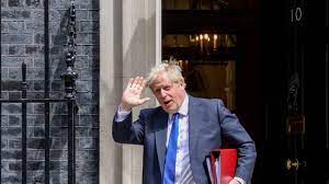 رئيس وزراء بريطانيا يستقيل من قيادة حزب المحافظين