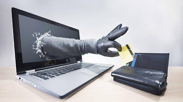 تحذير للاردنيين من عمليات إحتيال الكترونية