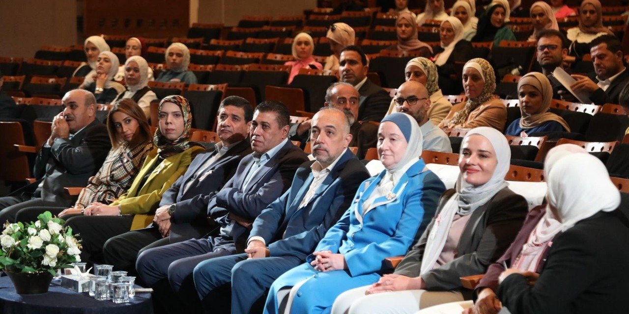جامعة العلوم التطبيقية الخاصة تنظم حملة التوعية بسرطان الثدي