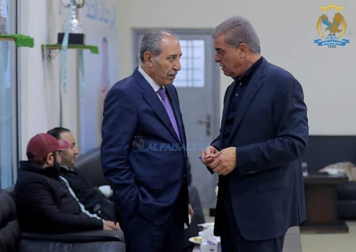 الصقور يزور نادي الفيصلي مهنئاً الحديد برئاسة النادي