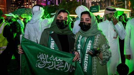 نقل مباراة السعودية وبولندا عبر قنوات "بي إن سبورتس" المفتوحة