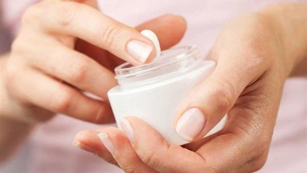 أمريكية تفقد بصرها جراء احتواء كريمات تفتيح البشرة على الزئبق