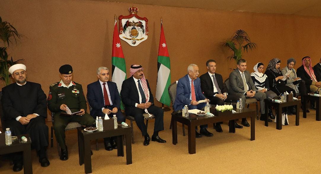 تنفيذاً للتوجيهات الملكية..العيسوي يستكمل لقاءات وجهاء وممثلي العقبة