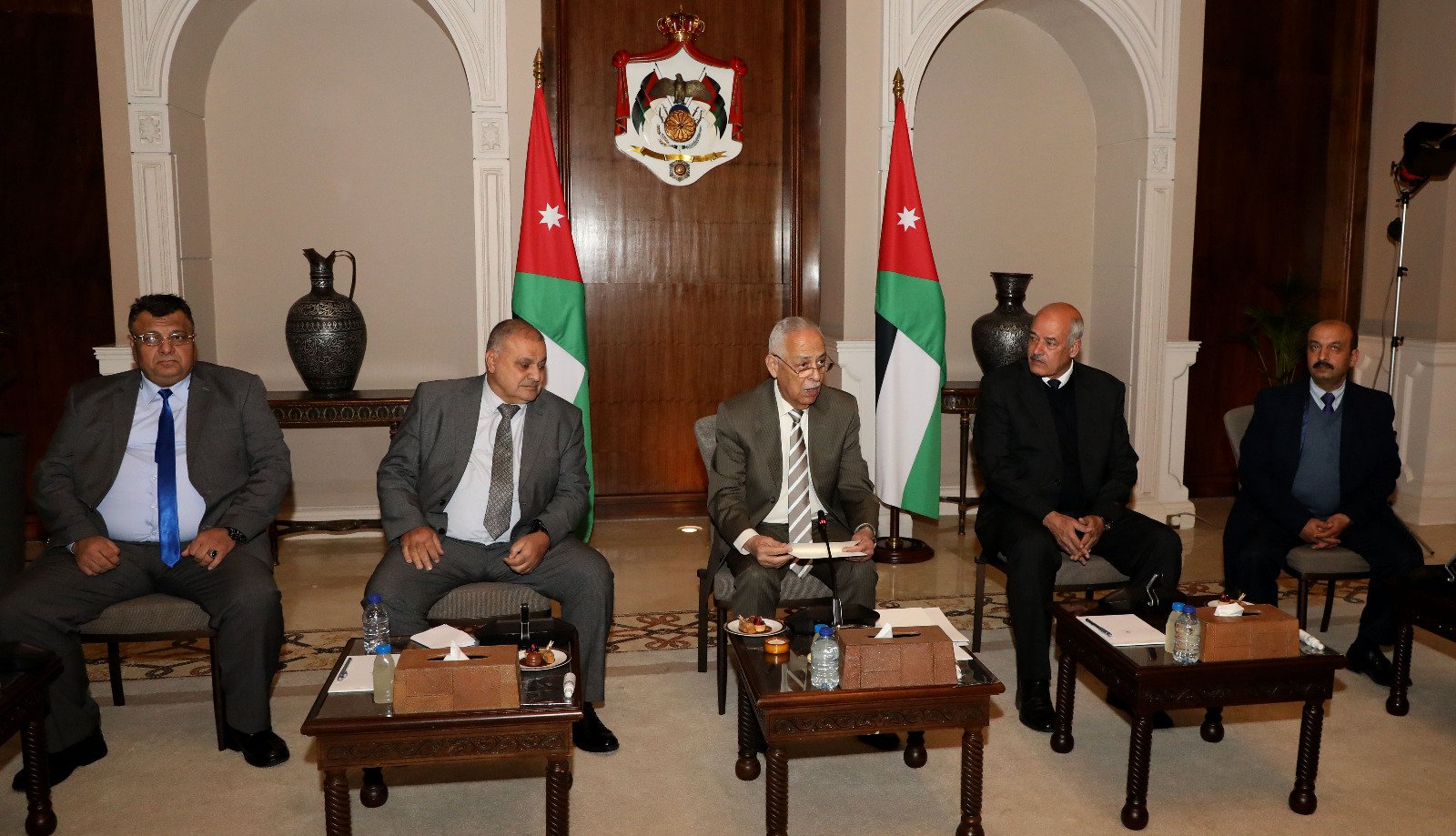 العيسوي يلتقي مجموعة من وجهاء وممثلي لواء قصبة إربد