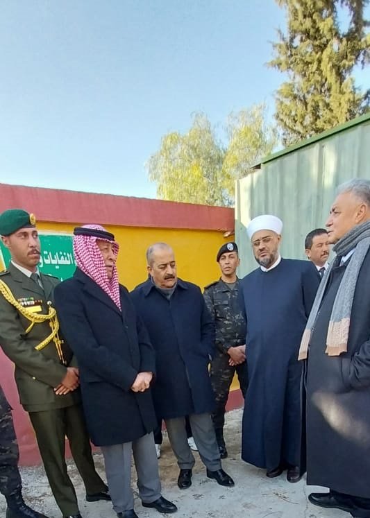 مندوباً عن الملك..العيسوي يقدم واجب العزاء إلى عشيرة البطاينة