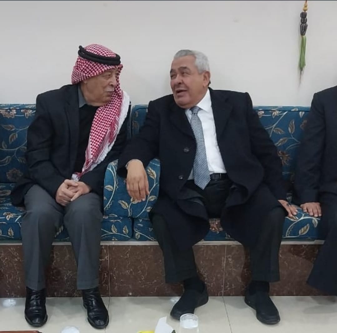 مندوبا عن الملك..العيسوي يقدم واجب العزاء لعشيرة الروابدة