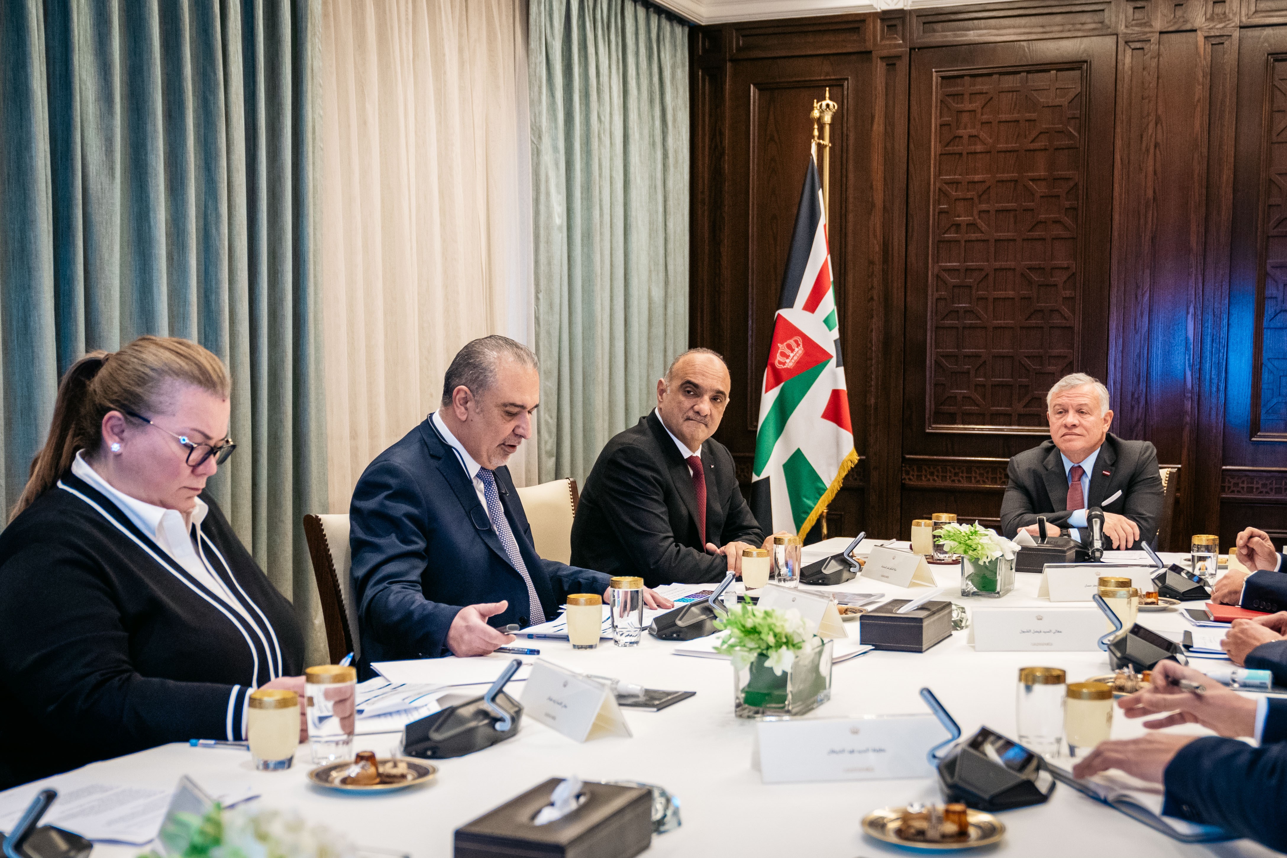 الملك يؤكد أهمية التفاعل المباشر والتواصل مع المواطنين