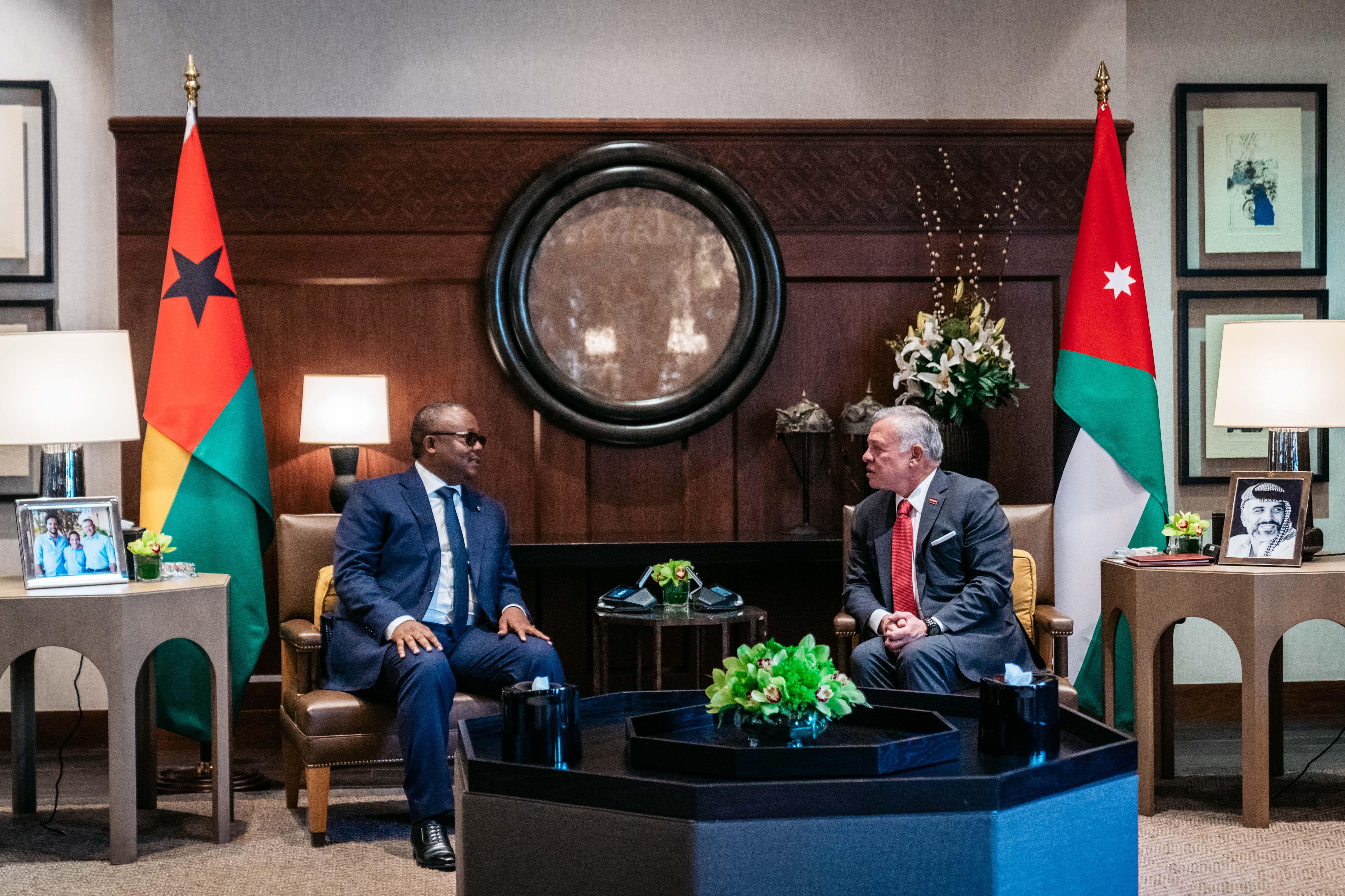 King meets Guinea-Bissau president at Al Husseiniya Palace