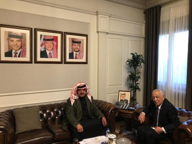 العيسوي يلتقي رئيس بلدية أم القطين والمكيفته مشرف صياح الشرفات