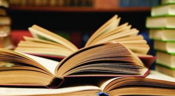 حامد: نطور باستمرار المناهج المدرسية وخبير تربوي يطالب بتقييم علمي لها