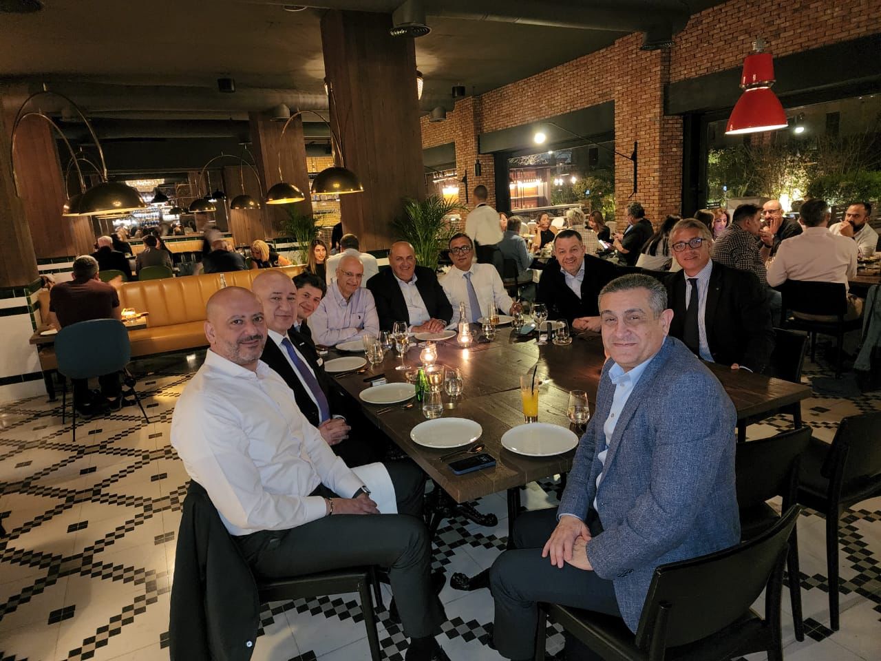 إجتماع ما بين الإتحاد الأردني لشركات التأمين وشركة Swiss Re لبحث موضوع تسوية الخسائر