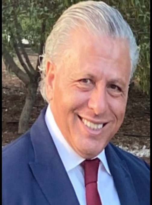 الخبير المالي مخامرة يؤكد أهمية إيجاد خدمة العلاقات العامة المالية