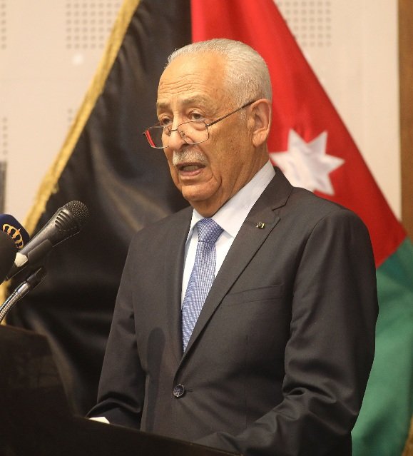 رئيس الديوان الملكي الهاشمي يرعى احتفالا بالاعياد الوطنية في الزرقاء