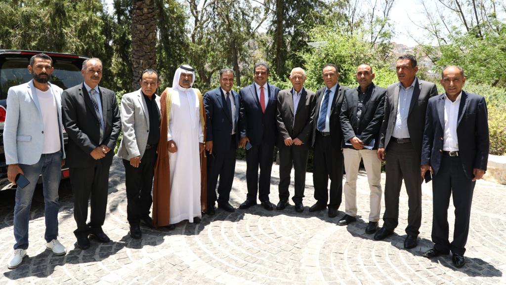 العيسوي يلتقي اعضاء نادي الروضة الرياضي في لواء ناعور