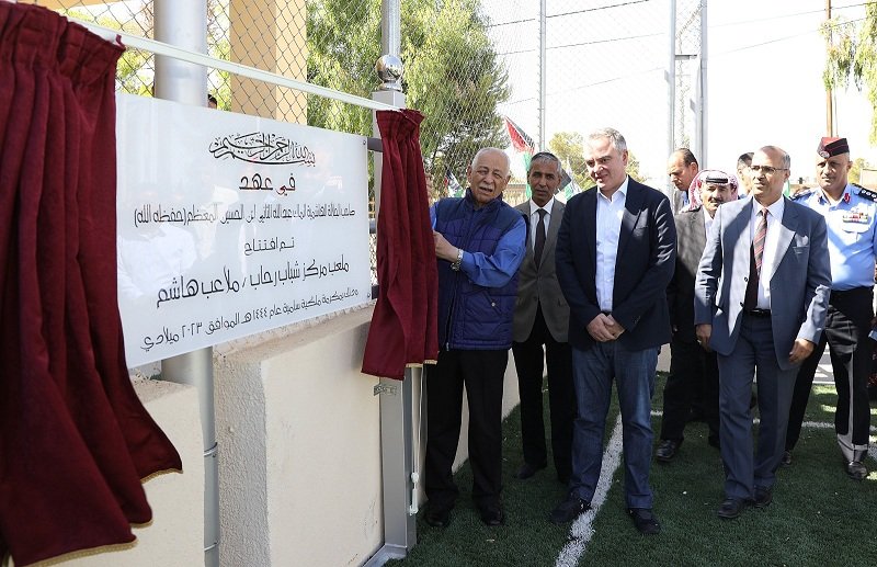 العيسوي يفتتح مشاريع مبادرات ملكية في محافظتي المفرق وإربد