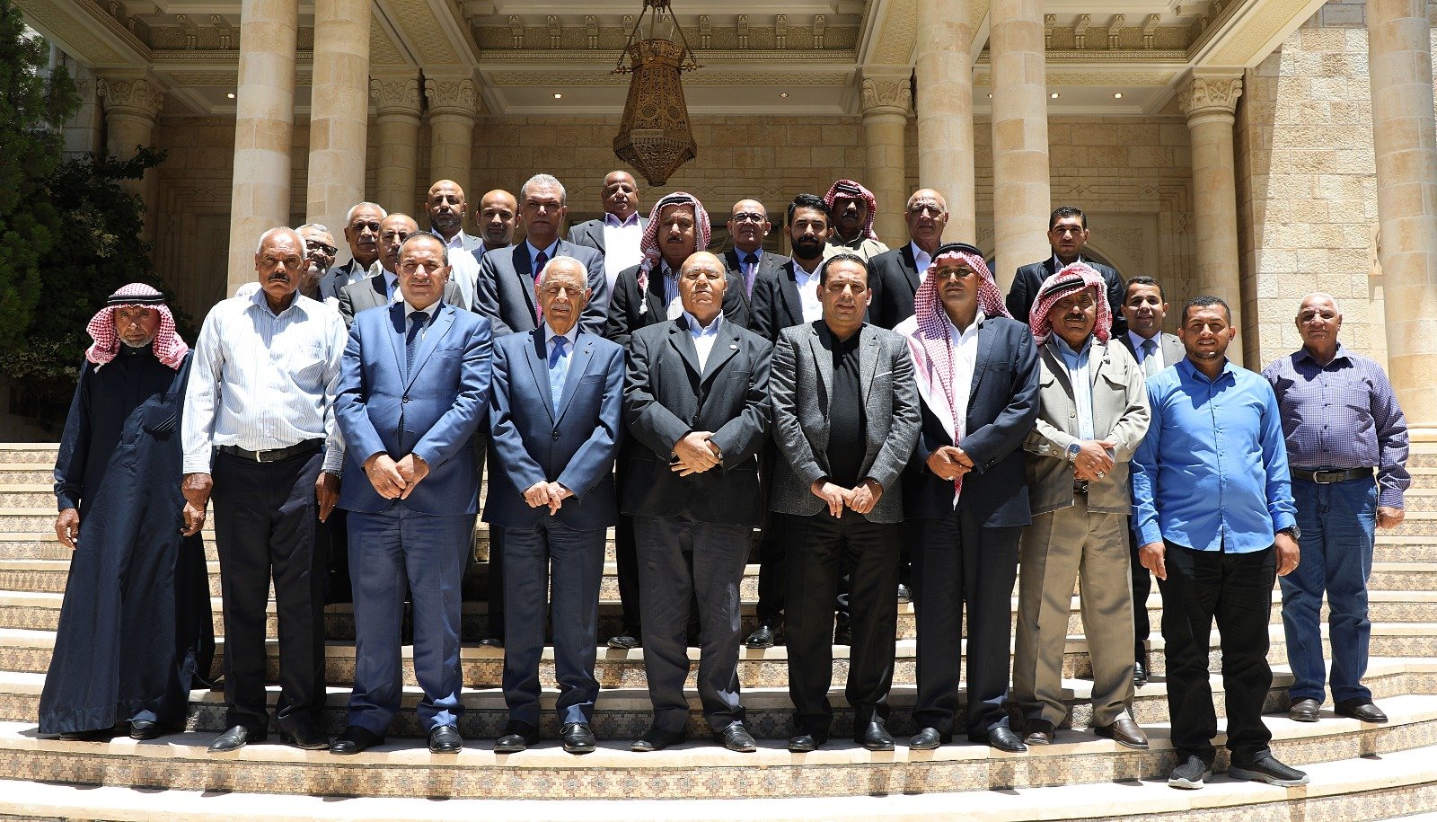 العيسوي يلتقي مجموعة من عشيرة النعيم من دير علا وعدد من اهالي حي الطفايلة/عمان