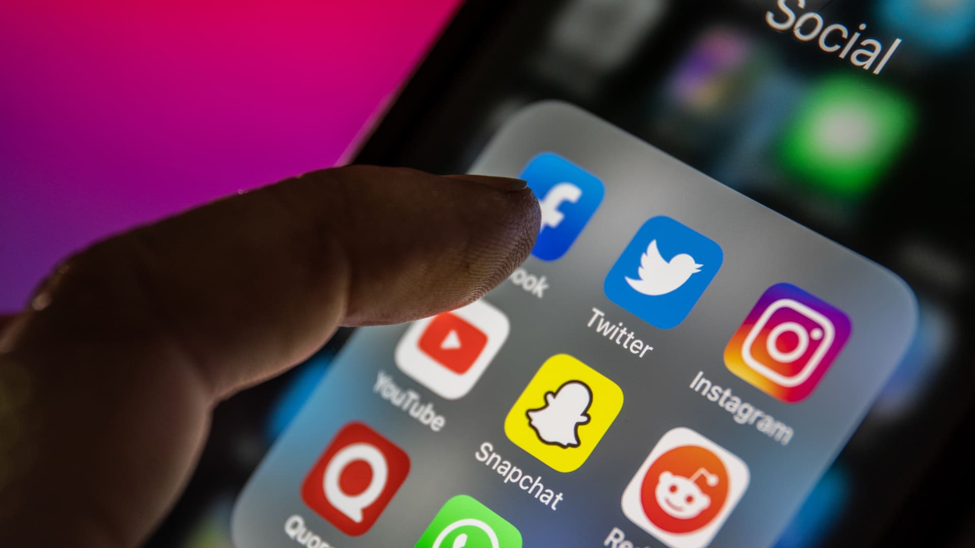 Facebook , Twitter popular among Jordanians - report