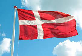 Anti-Muslim group desecrates Quran, Iraqi flag in Denmark