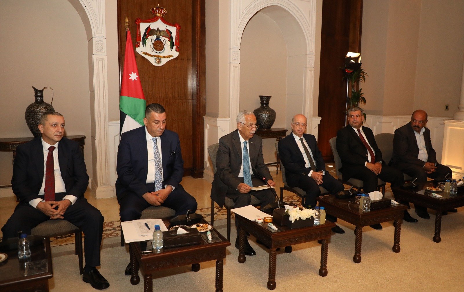 العيسوي يلتقي وفدا برئاسة النائب خالد البستنجي