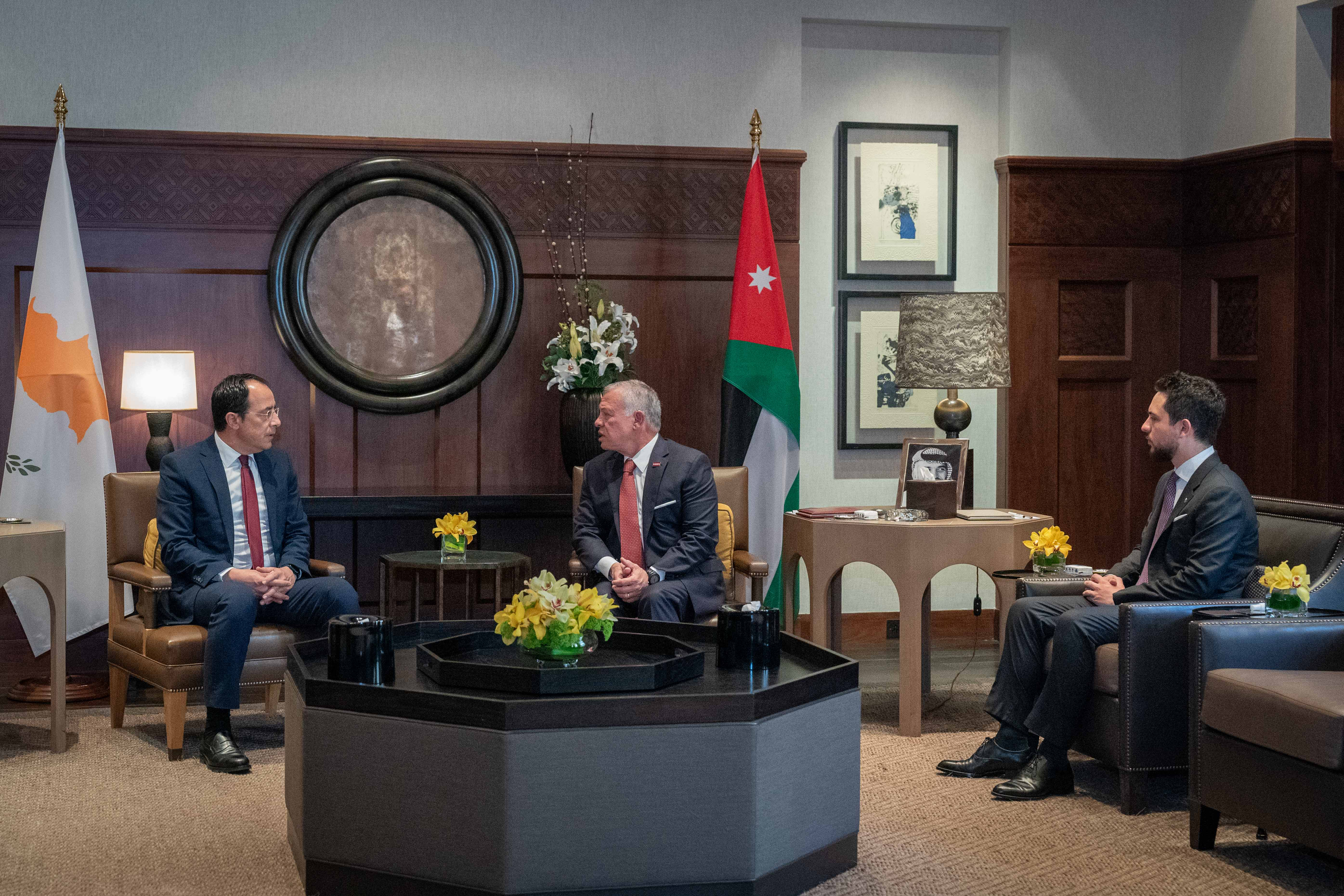 King Abdullah , President Christodoulides meet to discuss regional and international developments