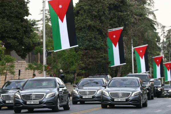 Young man briefly halts King's convoy seeking audience