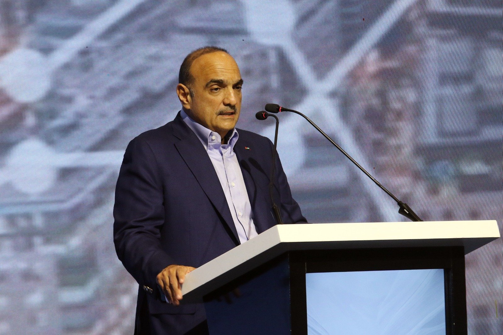 Jordan aims to reduce budget deficit to 2.8%, stay within inflation rate of 3.8% , PM says