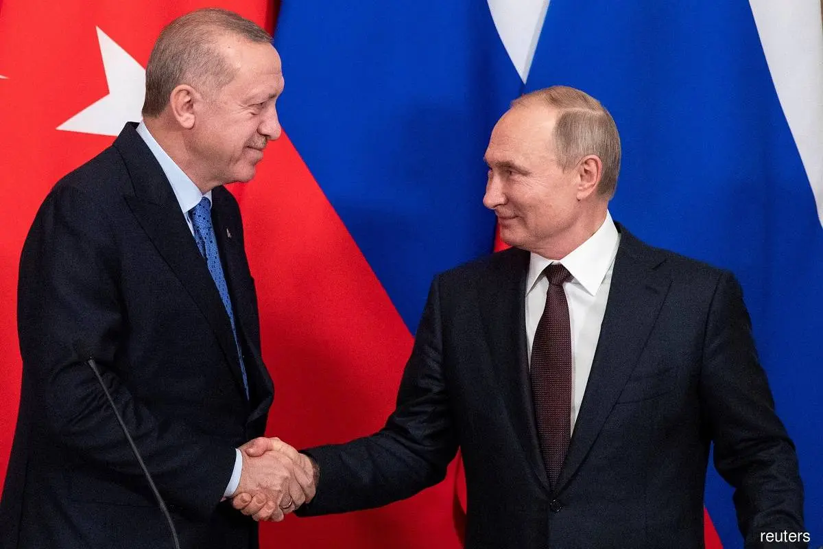 Putin tells Erdogan: we're ready to discuss the grain deal