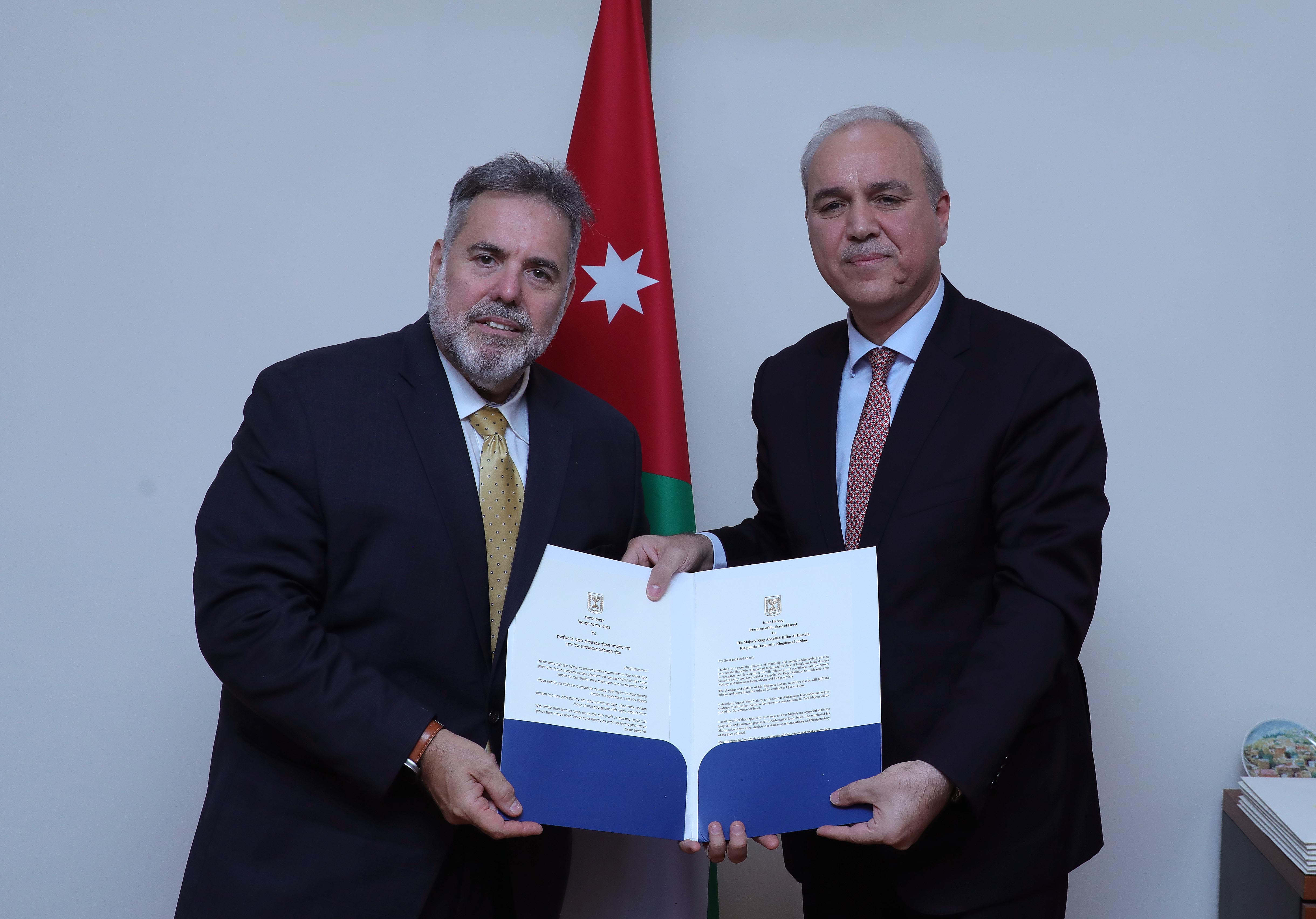 New Israeli ambassador to Jordan presents credentials