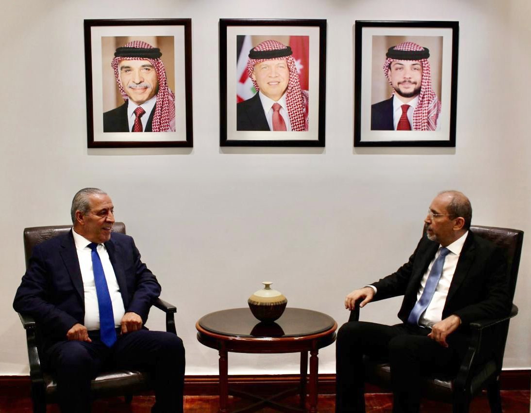 FM receives PLO Secretary General